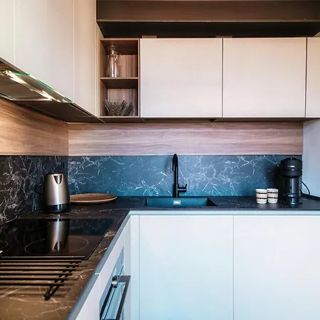 Il Castello - By Myhomeincomo * 梅纳焦