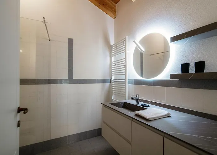 Il Castello - By Myhomeincomo 아파트 메나지오