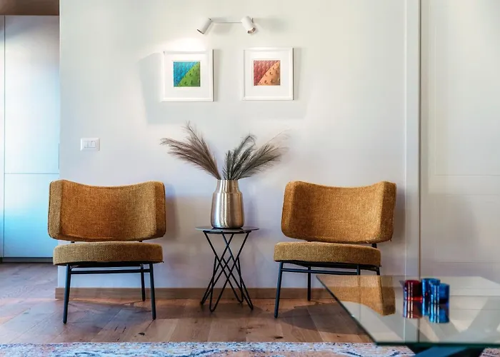 Il Castello - By Myhomeincomo