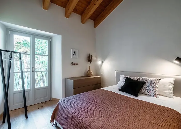 Il Castello - By Myhomeincomo